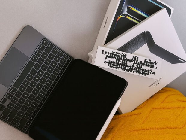 The Evolution of Smartphones: From Calling Devices to Pocket Computers